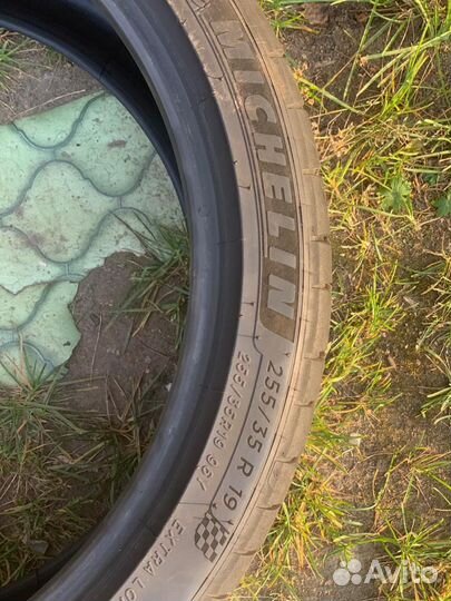 Michelin Pilot Sport 4 S 255/35 R19 96Y