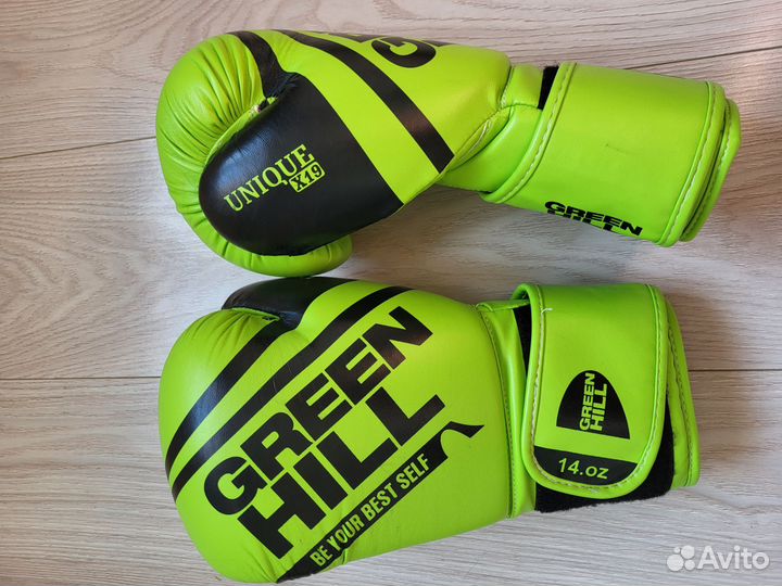 Боксерские перчатки 14 oz