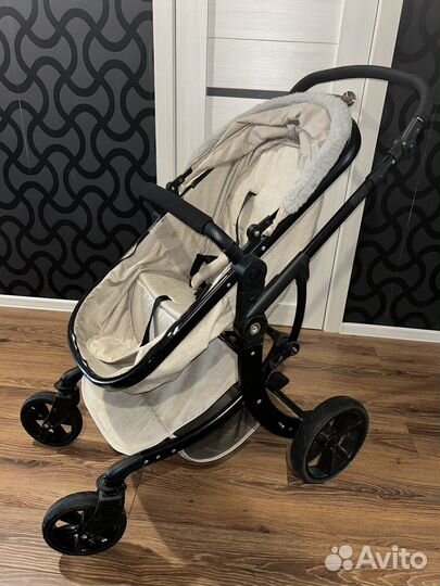 Коляска прогулочная