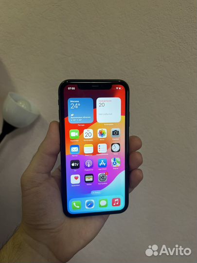 iPhone 11, 64 ГБ
