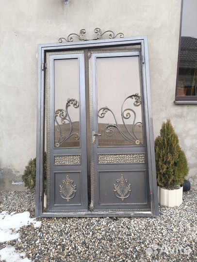 Дверь входная металлическая уличная