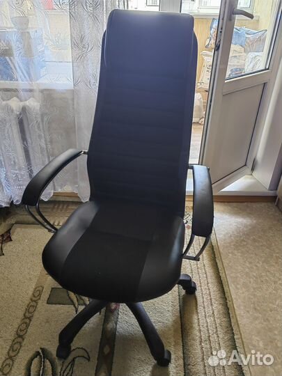 Компьютерное кресло бу кожзам