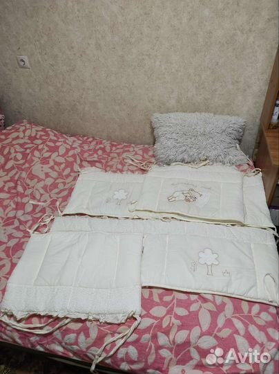 Бортики в детскую кроватку