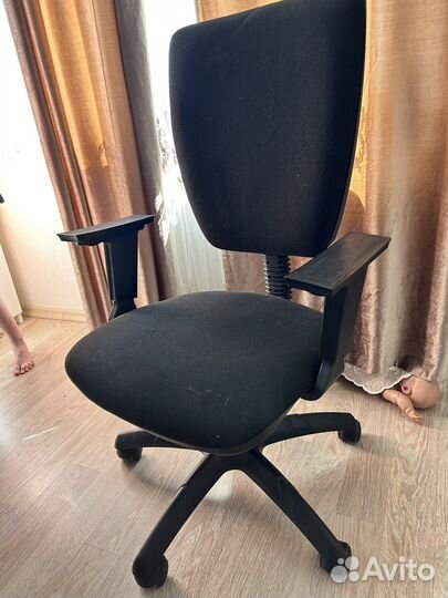 Компьютерное кресло