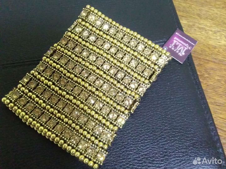 Браслет с кристаллами Сваровски