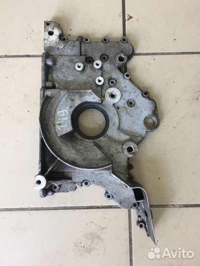 Крышка двигателя audi A8 D3 quattro 4.2