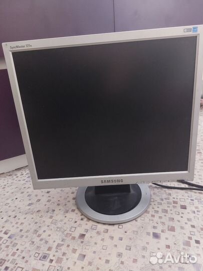 Монитор Samsung Syncmaster 721n