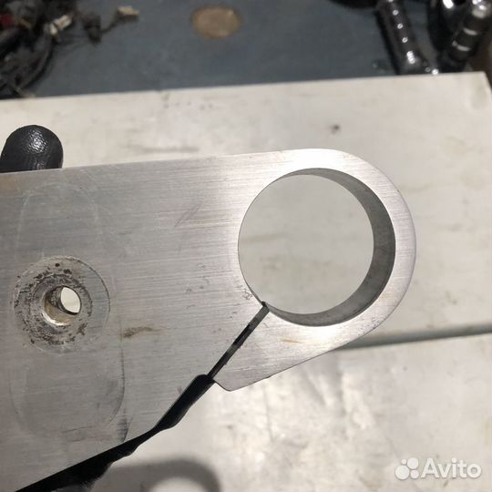 Верхняя траверса для Suzuki VZ1600 Marauder