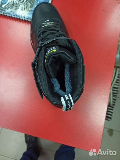 Кроссовки зимние Найк