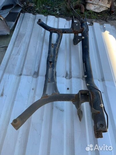 Балка задней подвески Volkswagen Jetta 5