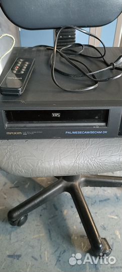 Видеомагнитофон maxim б/у