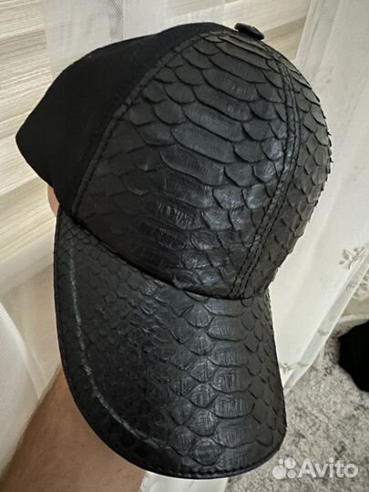 Кепка из питона