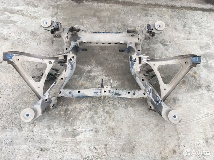 Подрамник задний / Балка (Volkswagen Touareg)