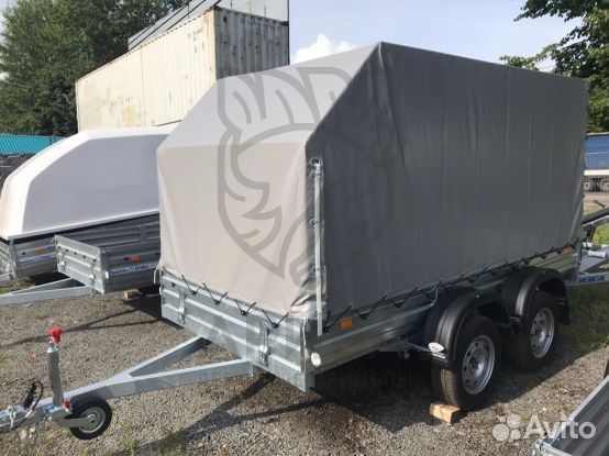 Легковой прицеп с тентом