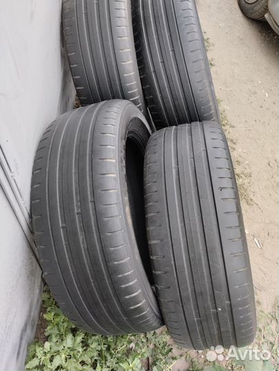 Nokian Tyres Hakka Black 2 SUV 235/55 R19 86T