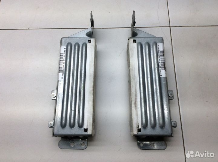 Подушка безопасности задняя нижняя Mercedes W221