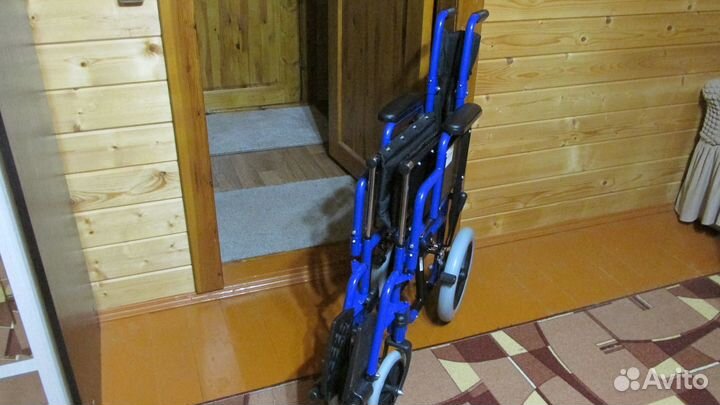 Инвалидная коляска новая