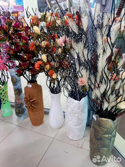 Интерьерные вазы в наличии