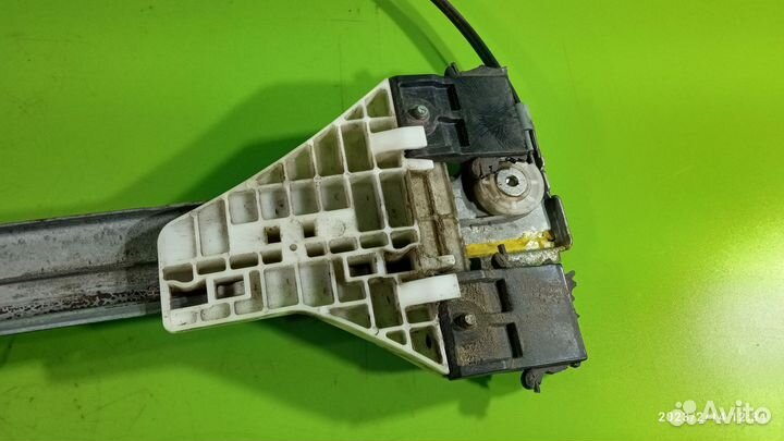 Стеклоподъёмник задний левый для Mitsubishi Colt