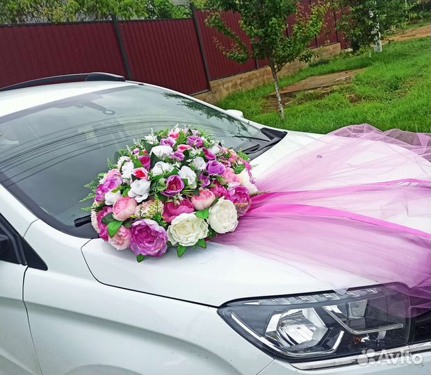 Бесподобное украшение на ваше свадебное авто