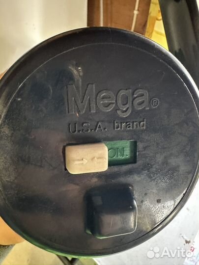 Термос с помпой. USA