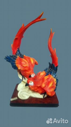 Статуи птиц