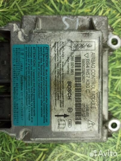 Блок управления подушками безопасности (SRS)