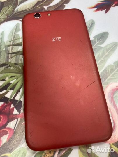 ZTE Blade Z10, 2/16 ГБ