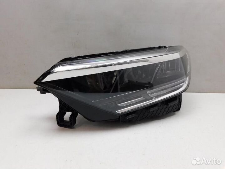 Фара левая Volkswagen Polo