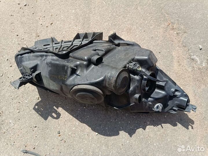 Фары Citroen с4 пикассо