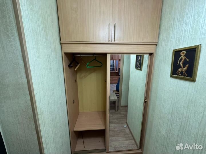 Шкаф купе с зеркалом в прихожую бу