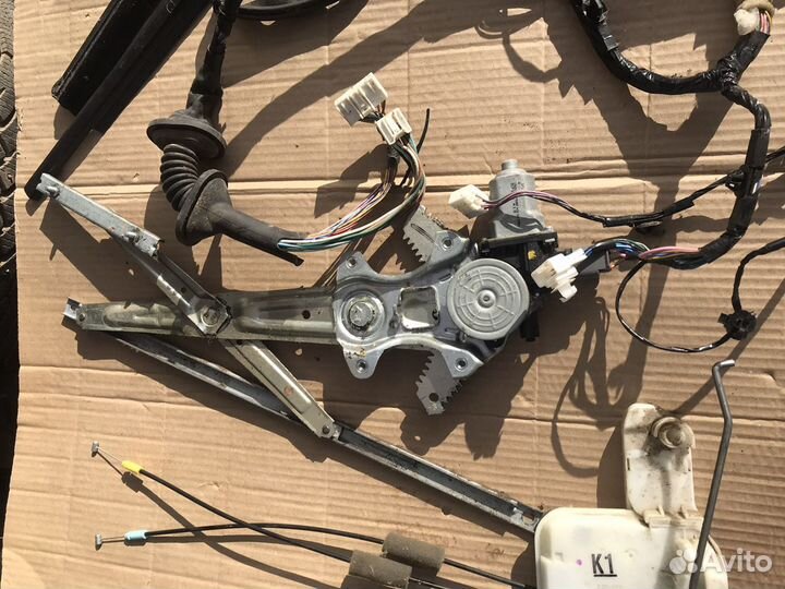 Стеклоподъемник передний левый Mitsubishi Asx