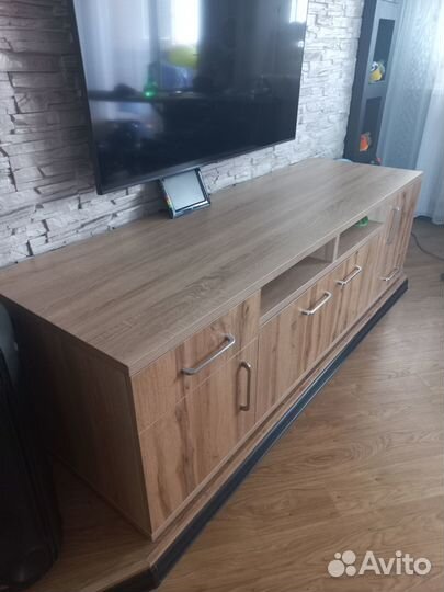 Тумба под телевизор