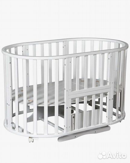 Детская кроватка-трансформер с маятником