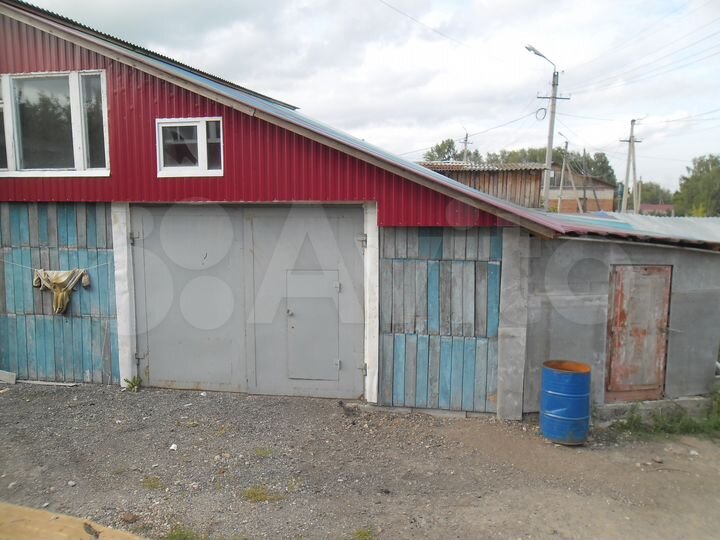 Гараж, > 30 м²