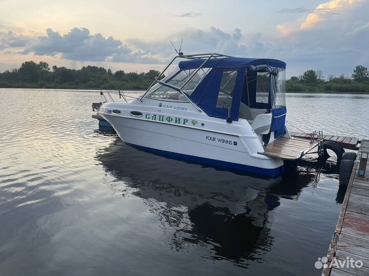 Катер Four winns 238 vista