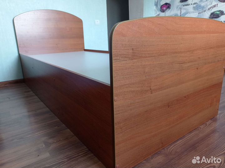 Кровать односпальная
