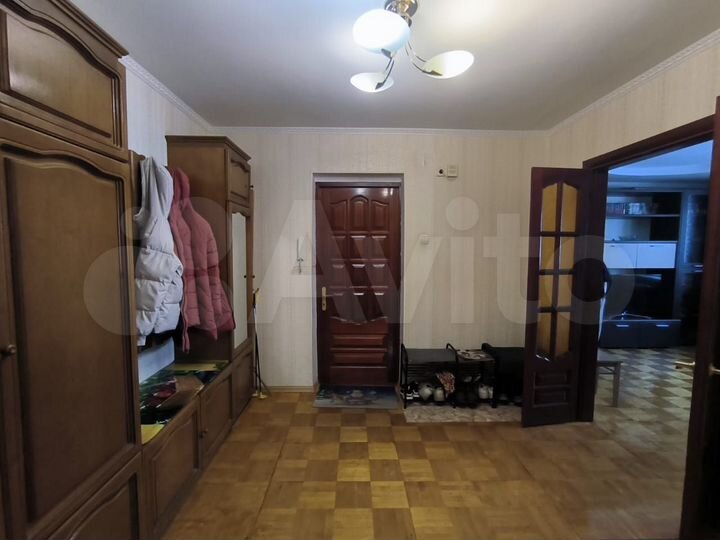 3-к. квартира, 85 м², 1/5 эт.