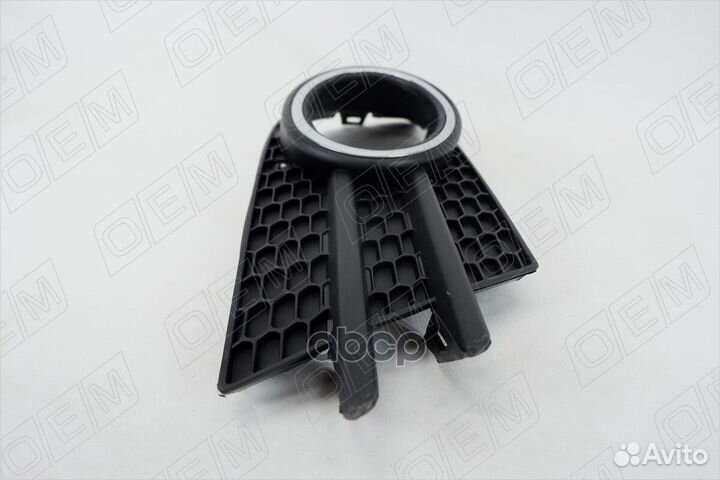 Окантовка противотуманной фары правая Volkswagen