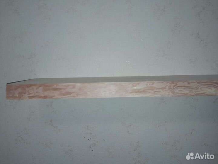 Парящая полка с живым краем