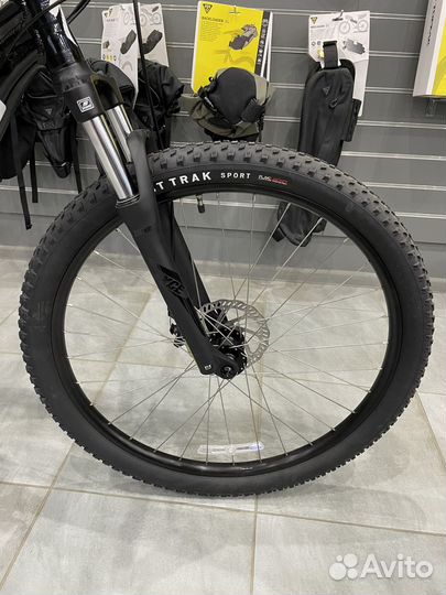 Горный велосипед Specialized Rockhopper 27.5