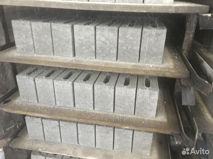 Пустотелый полублок пщс (шлакоблок)