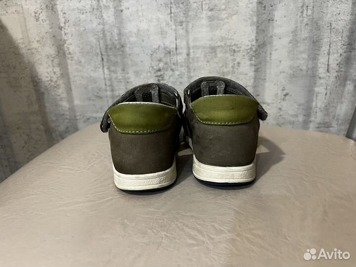 Сандалии детские