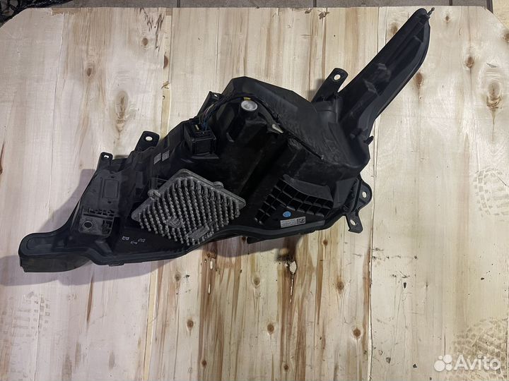 Фара правая Land Rover Sport 2 рест