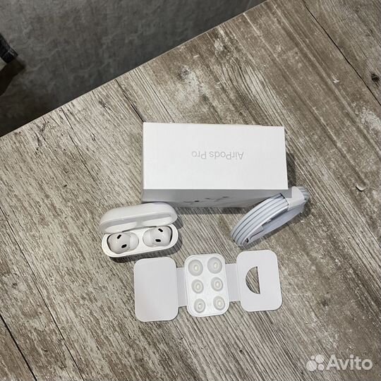 Air pods pro с шумоподавлением