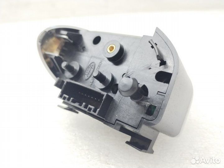 Кнопка на руль Land Rover Discovery 5 L462 3.0D