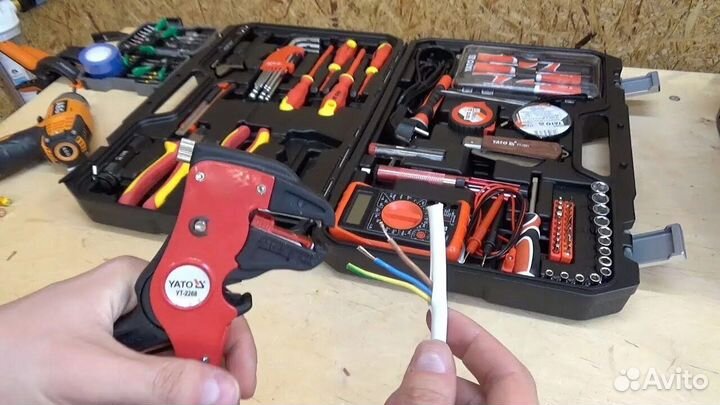 Услуги электрика. Электрик. Частный электрик