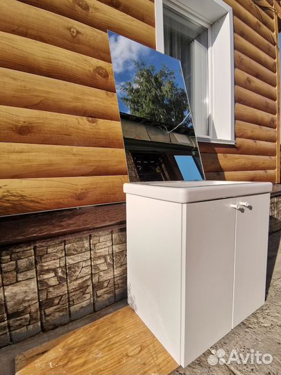 Икея. Тумба с раковиной и зеркало для ванной