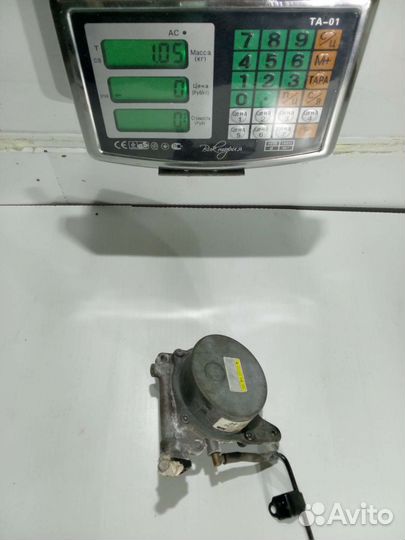 Насос вакуумный 28810-2F000 Hyundai-Kia