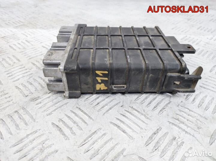 Блок эбу Volkswagen Passat B3 443907403 Бензин